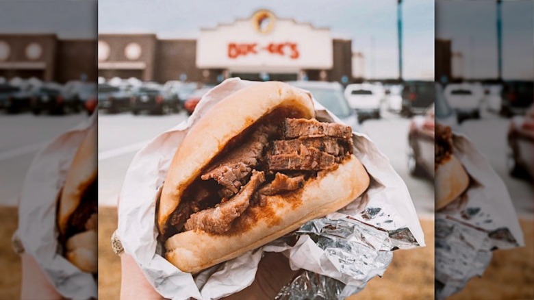 buc-ee's brisket sandwich