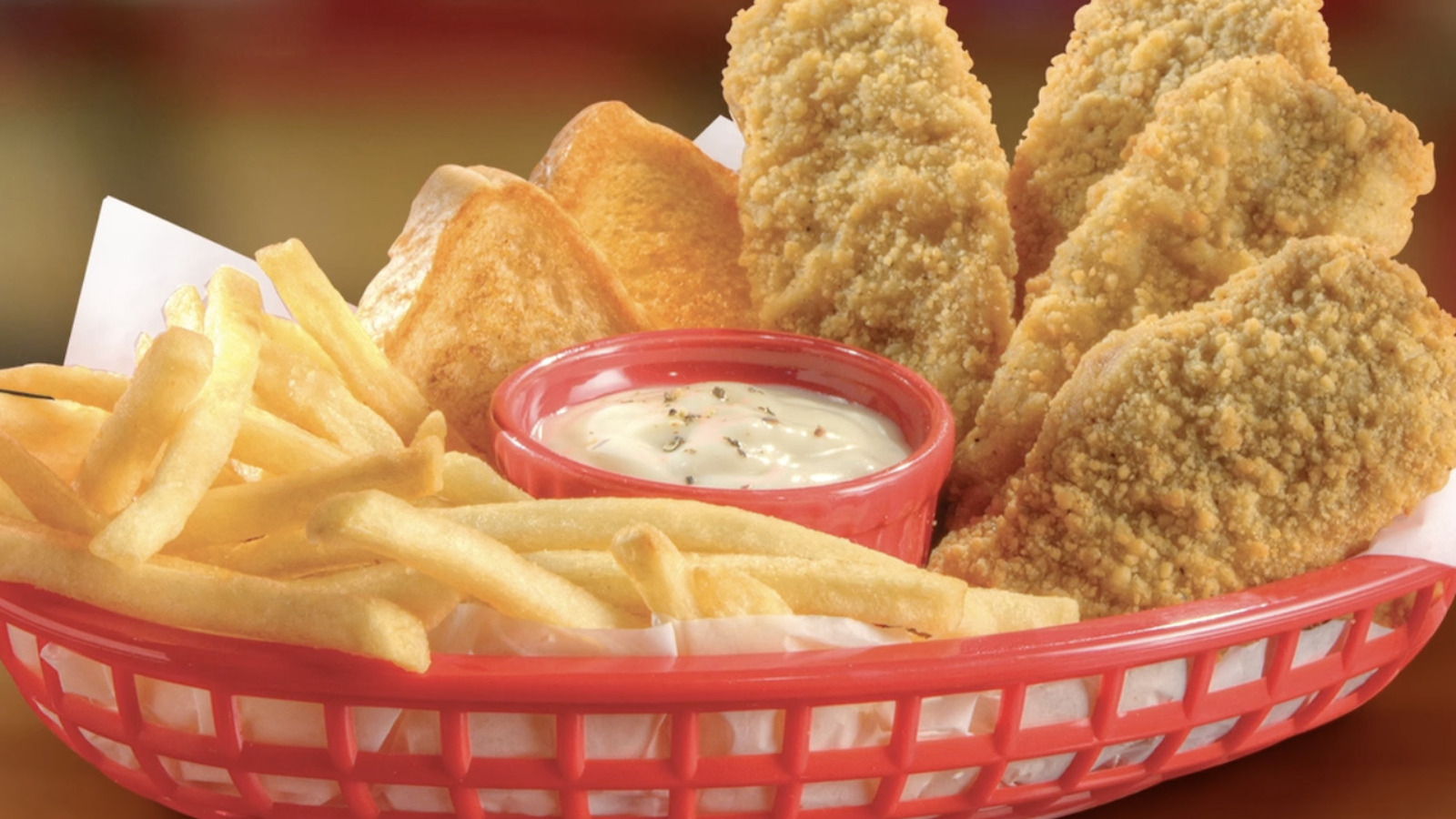 The Popular Steak Basket Meal You'll Only Find At Dairy Queen Locations In Texas