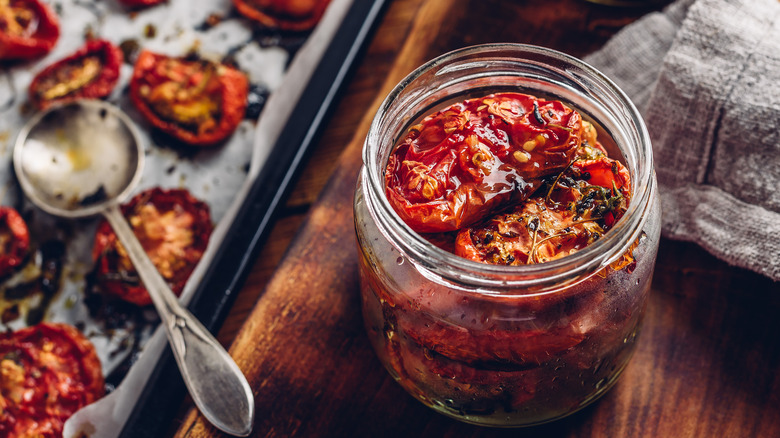 Dehydrated tomatoes in jar