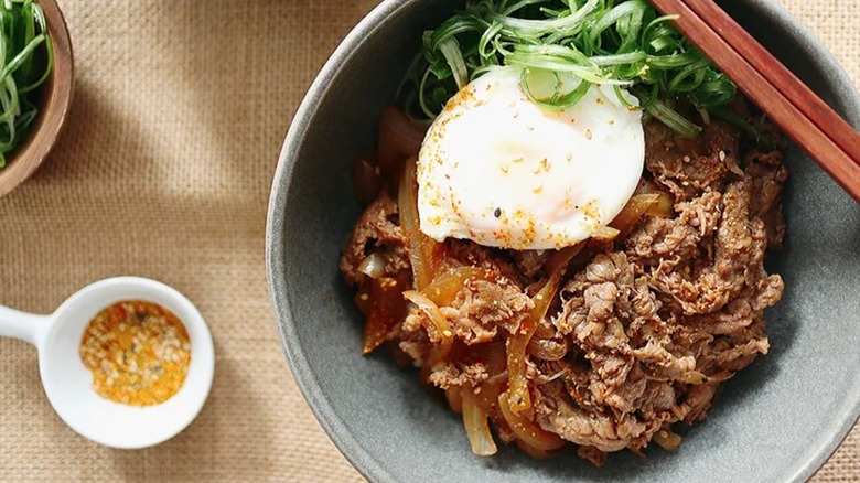 Gyudon bowl