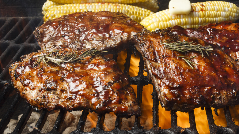barbecue meat on the grill