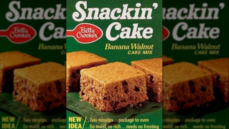 A flat box for Betty Crocker Snackin' Cake mix