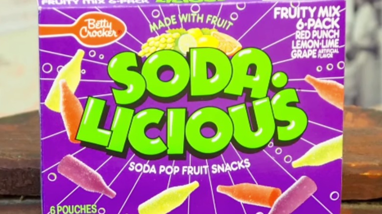 Soadalicious Fruity Mix 6-Pack by wooden surface