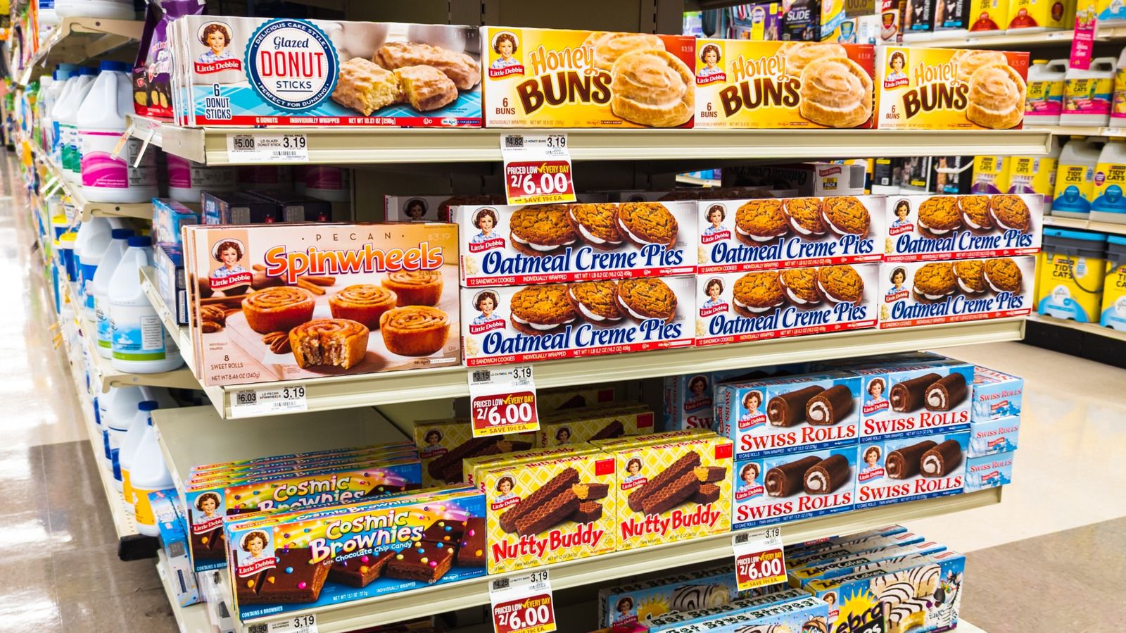 Little Debbie Fans Want This Discontinued Snack Cake Back, But There's Bad News