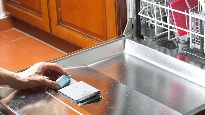 Placing tablet in dishwasher