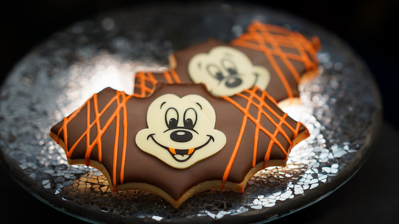 Disneyland's Mickey bat cookie from Market House