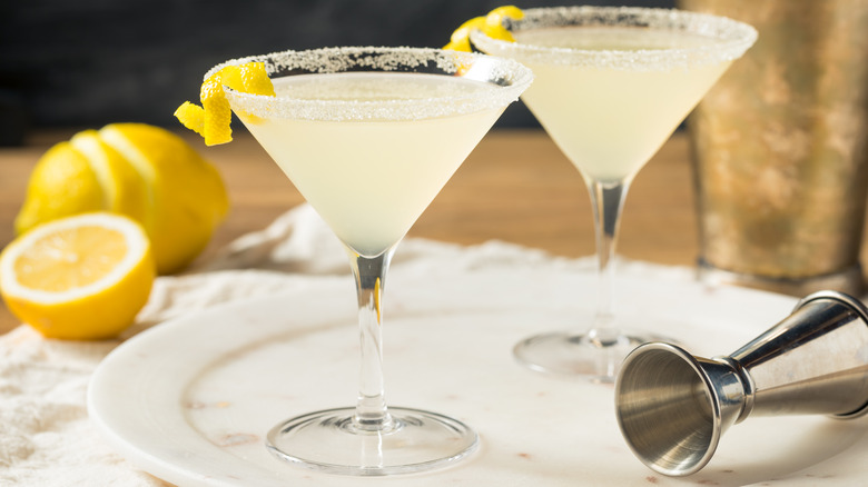 lemon drop cocktails on platter