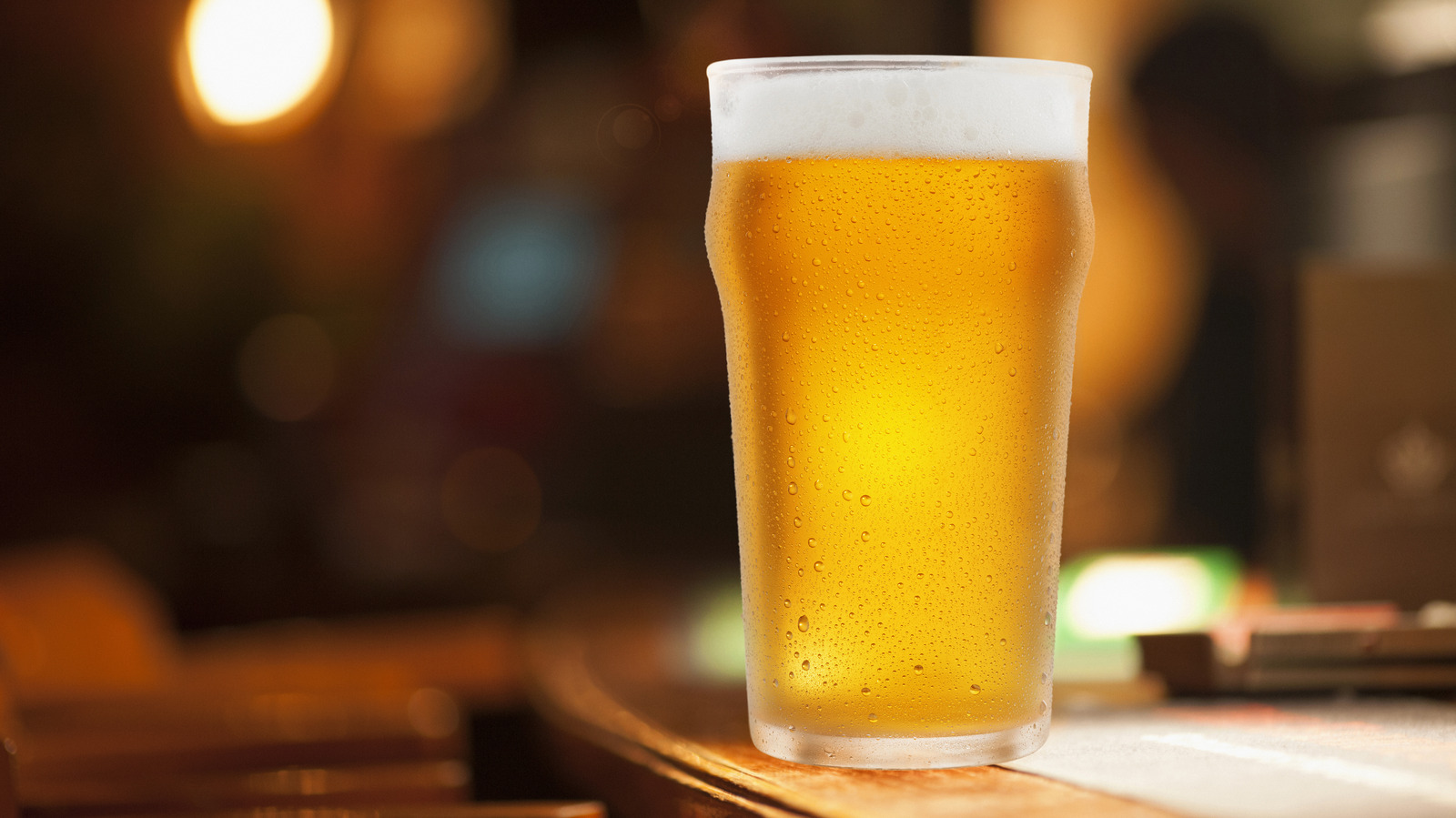 Do You Need To Rest Your Beer After Pouring It?