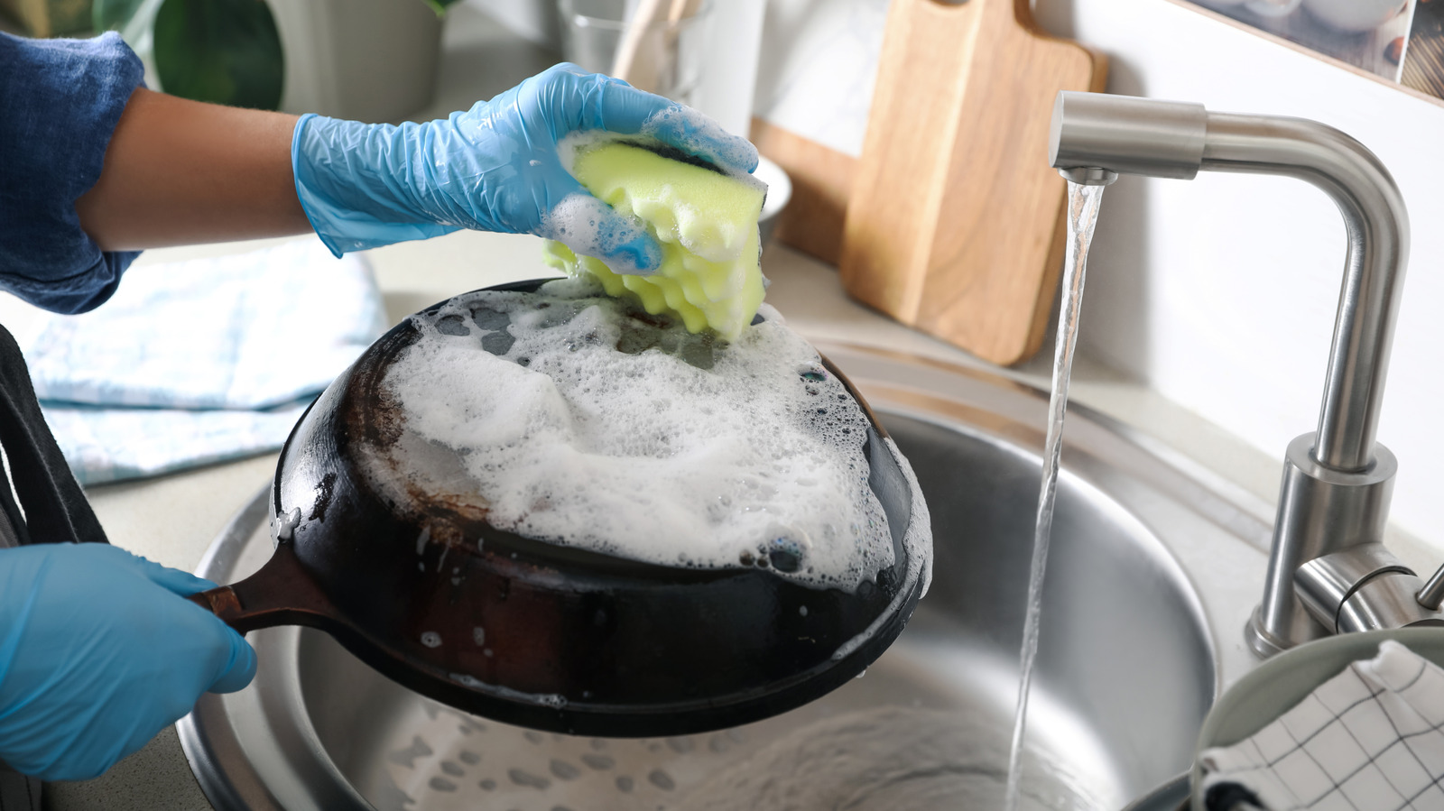 Do Your Dishes Like This To Avoid Contaminating Your Cookware - Tasting Table