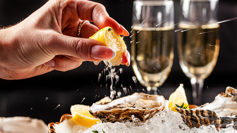 Prosecco bar with oysters 