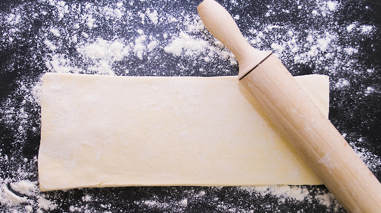 Rolling pin and puff pastry