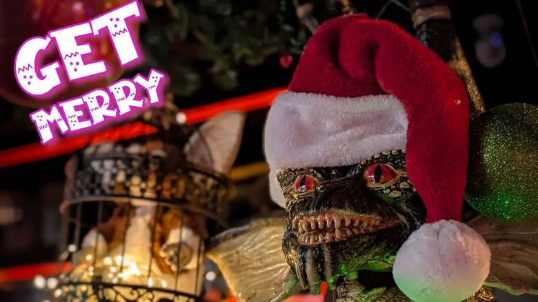 Get Merry Christmas pop-up bar with Gremlins movie theme.