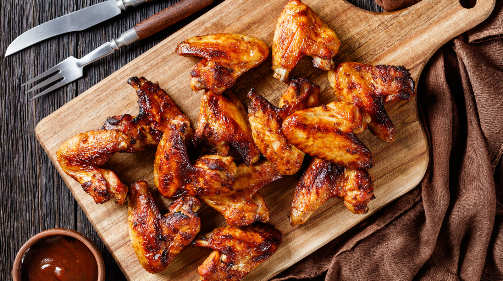 Drink Powder Is The Unexpected Ingredient For Flavorful Wings - Tasting Table