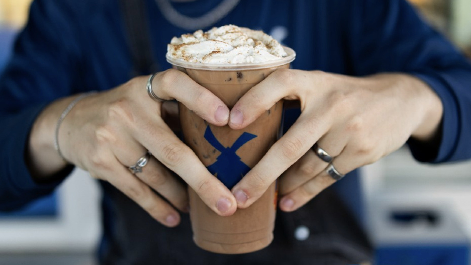 Dutch Bros Offers A Drink That Goes Toe-To-Toe With Starbucks' Frappuccinos - Tasting Table
