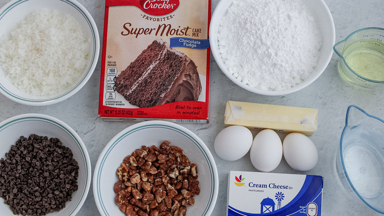 ingredients for earthquake cake