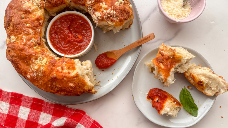 bread on serving plate