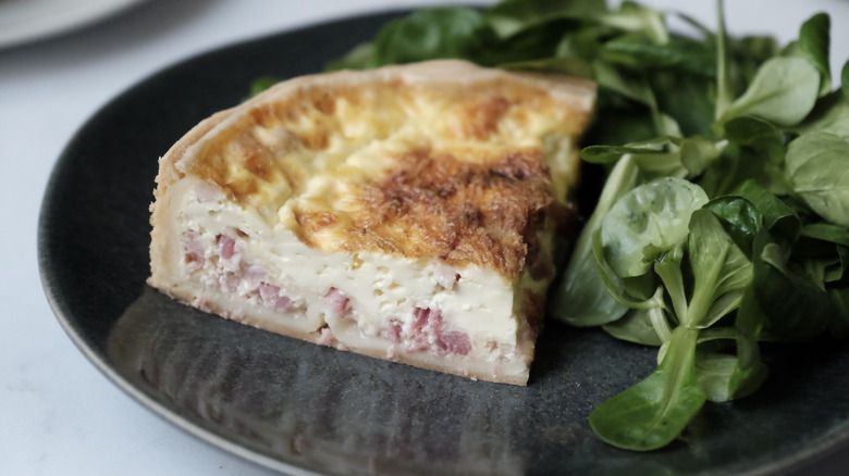 quiche on a plate 