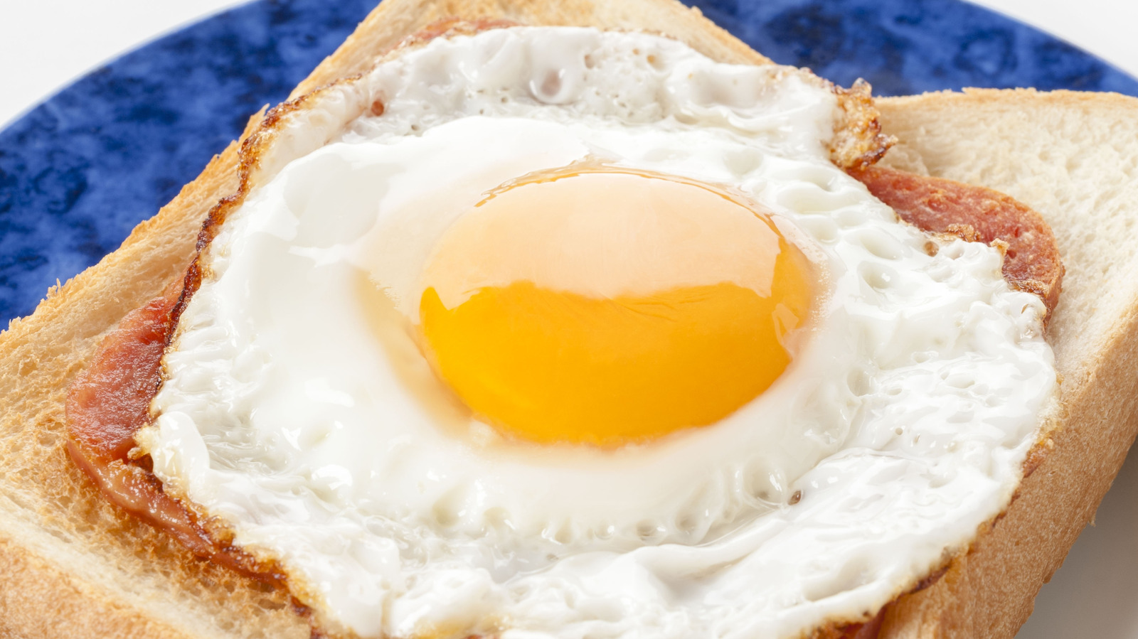 Eggs And Toast Get A High-Fiber Boost When You Swap The Bread For This