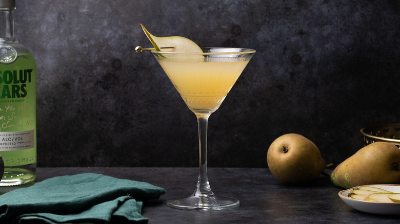 elderflower pear martini cocktail 