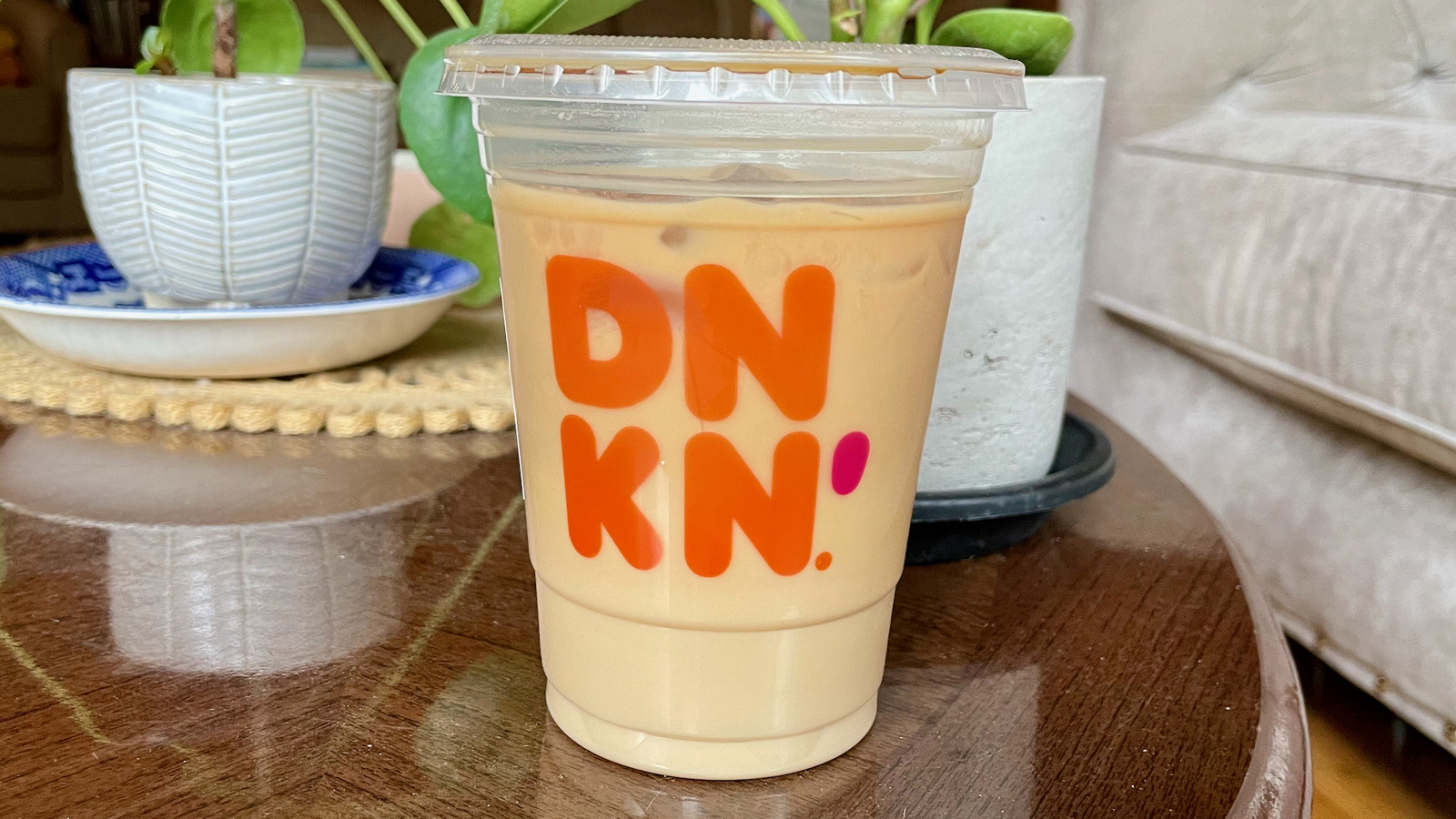 The Brown Sugar Cold Brew at Dunkin' Donuts is About To Become Your New  Go-To Coffee Order