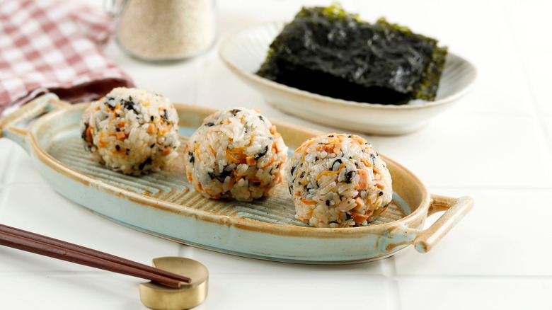 Lazy sushi rice balls