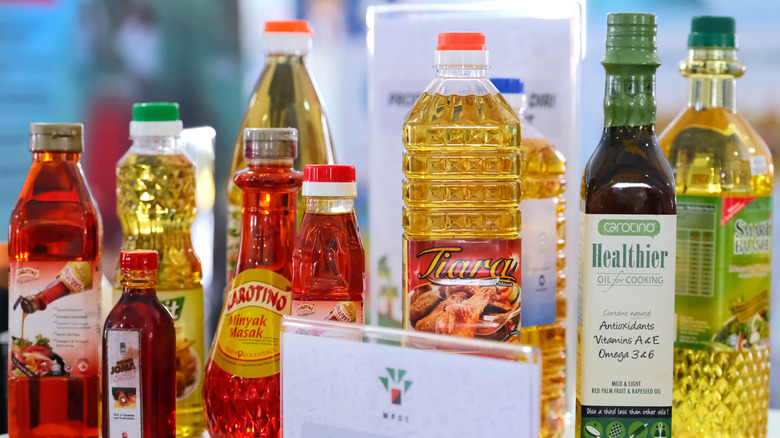 Various types of palm oil on display