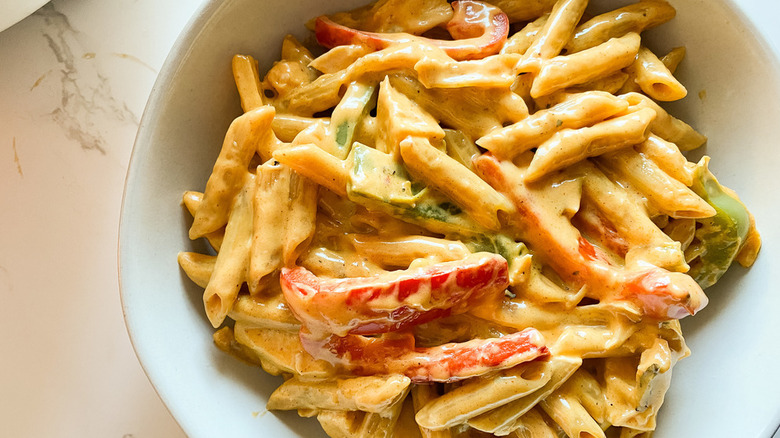 Easy Chicken Fajita Pasta in white bowl