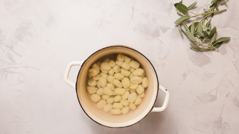 Gnocchi in pot