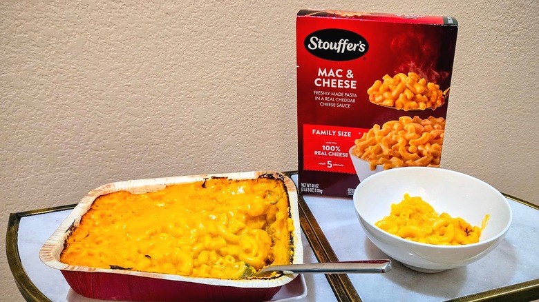 Box and container of Stouffer's Mac & Cheese.