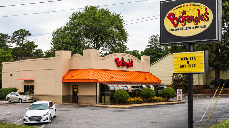 Exterior and parking lot of a Bojangles location