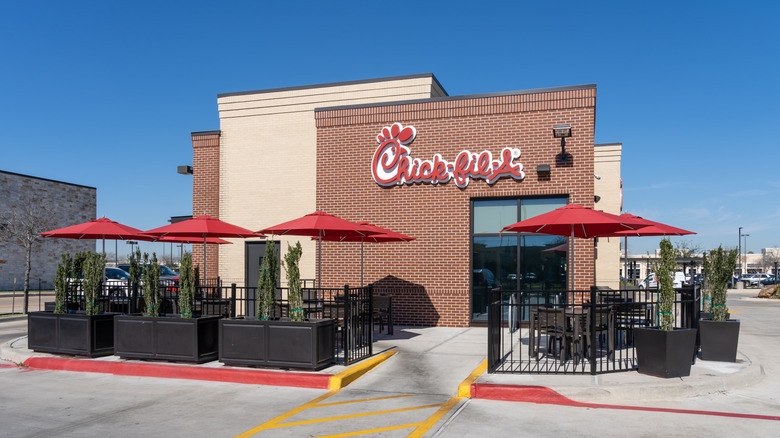Outdoor seating area of a Chick-fil-A restaurant