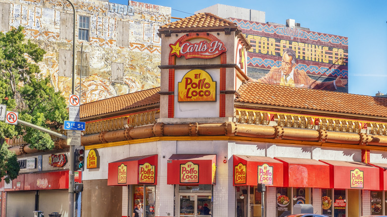 El Pollo Loco restaurant in front of mural
