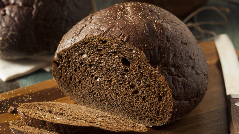 Loaf of pumpernickel bread