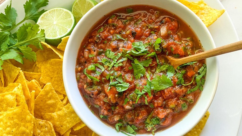 salsa with cilantro and chips