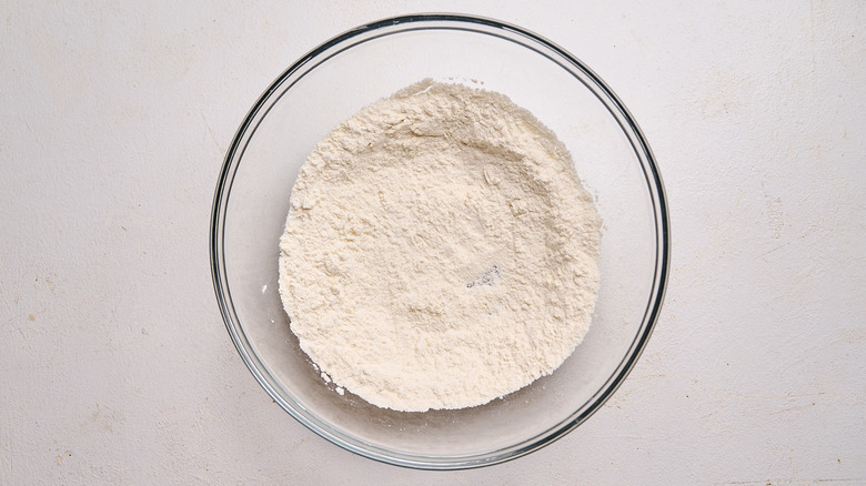 dry ingredients of batter combined in a bowl