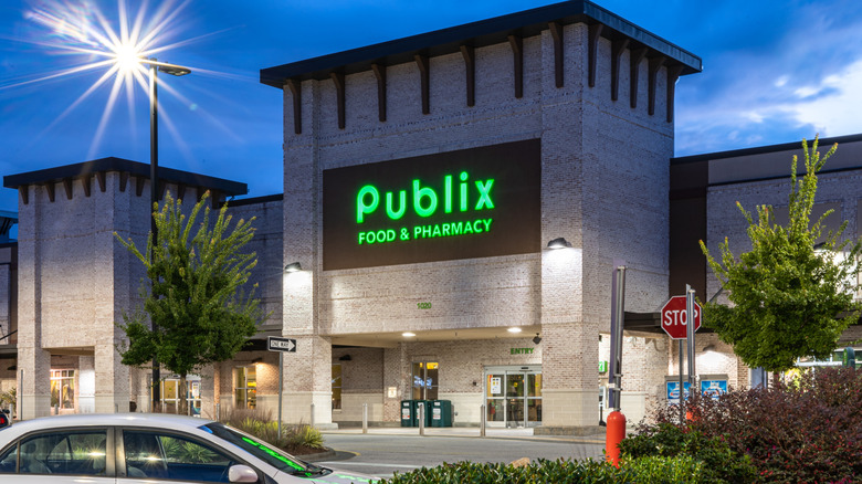 Publix exterior