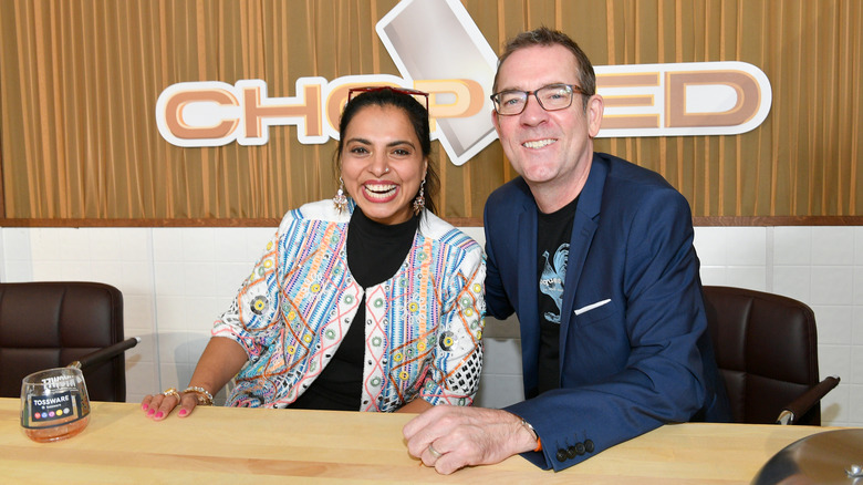 "Chopped" stars smiling at event