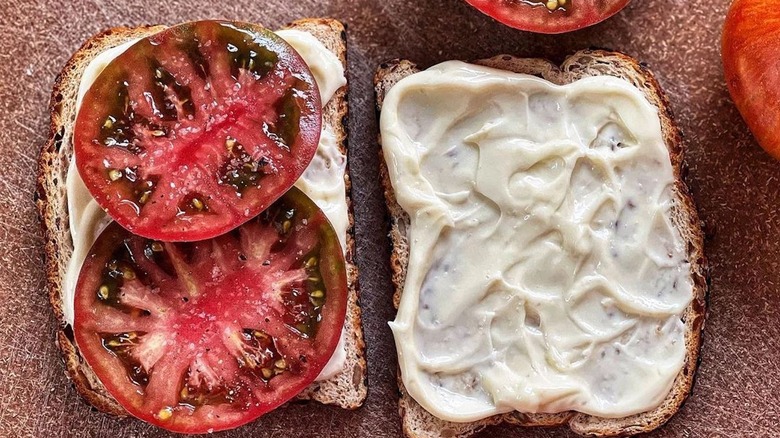 two halves of a tomato sandwich