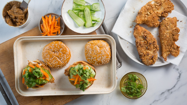 Satay-inspired peanut-crusted chicken sandwich ingredients