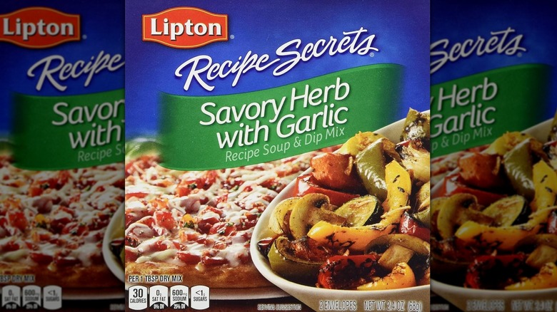 Lipton Savory Herb with Garlic soup & Dip mix packet