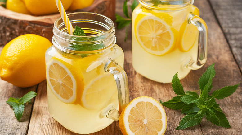 Lemonade in two mason glass jars