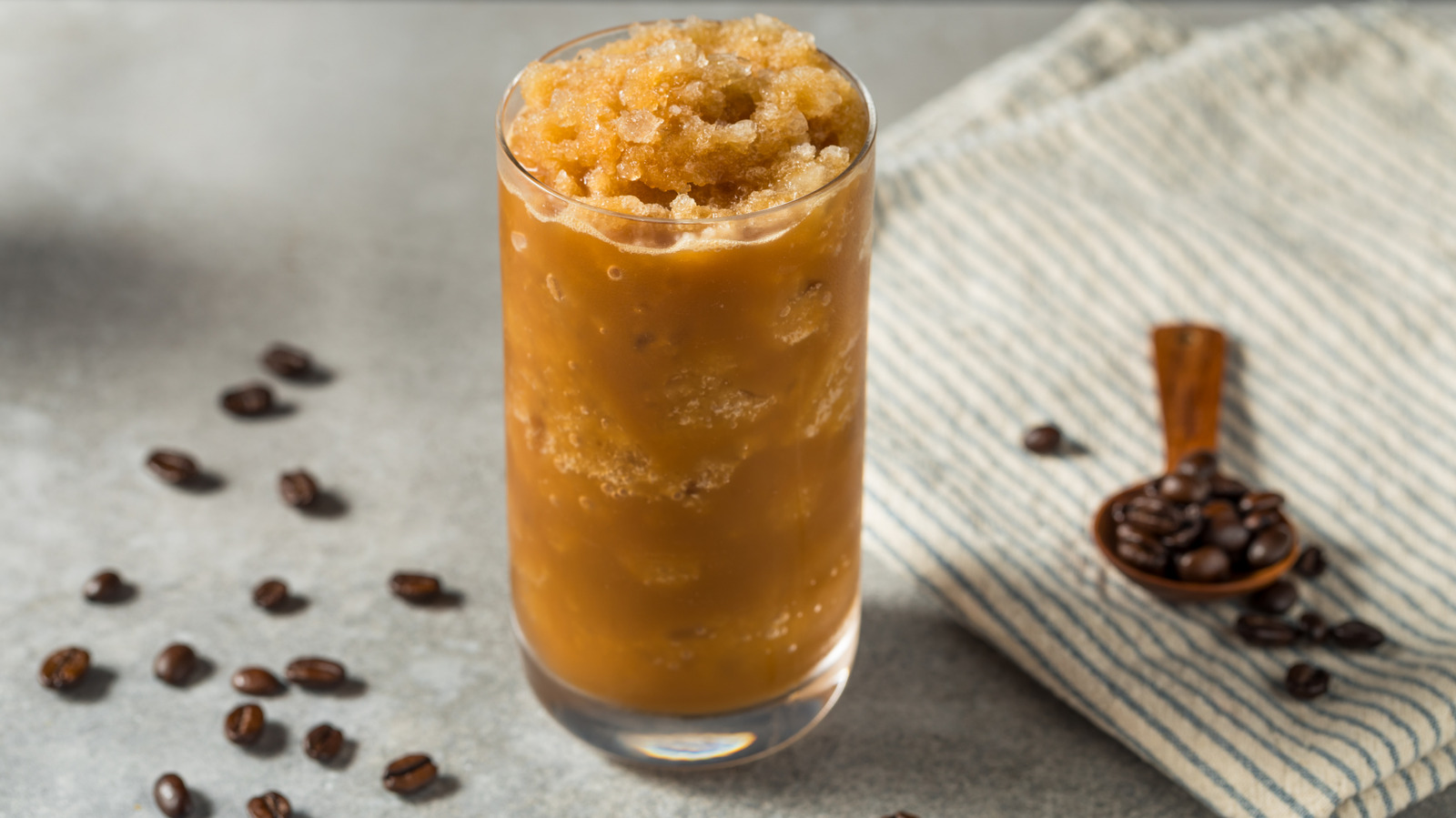 For The Best Summer Coffee Refreshment, Grab A Ziplock Bag And Your Favorite Brew