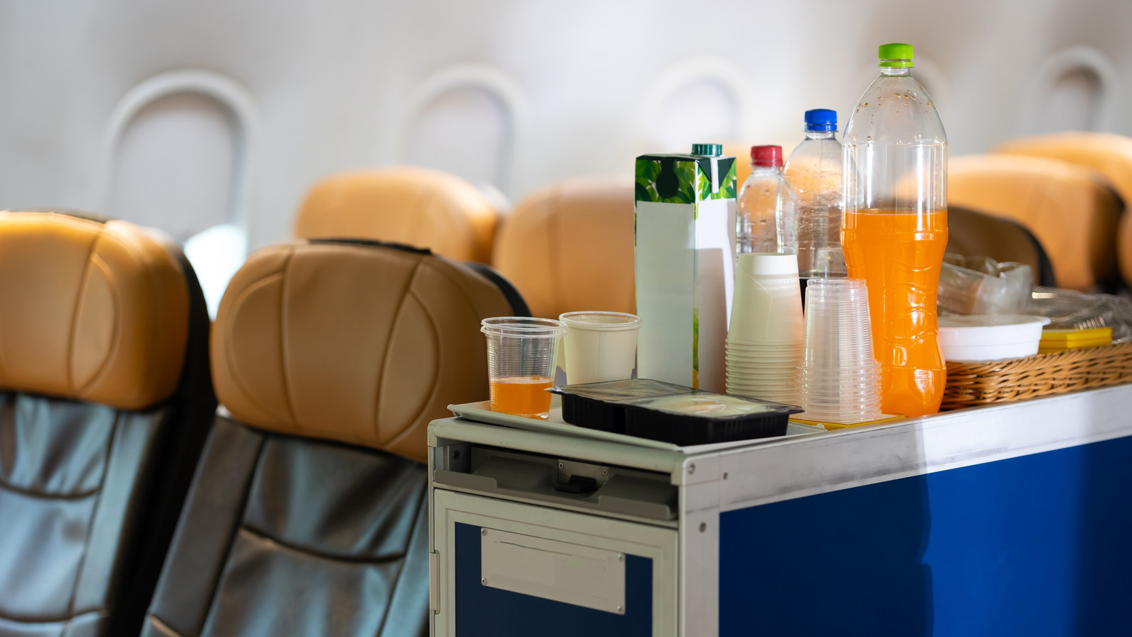 For The Ultimate In-Flight Snack, Pack An Orange (It's So Clever)