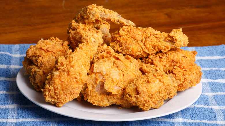 Fried chicken on a blue-and-white cloth