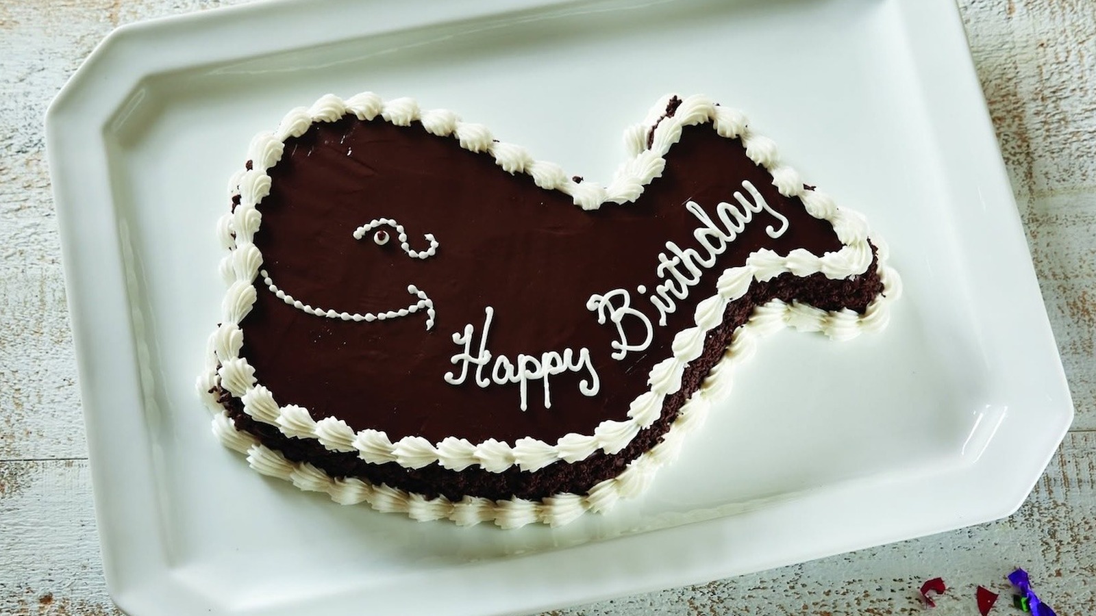 Forget Carvel — Some Of The Best Ice Cream Cakes Come From This Grocery Chain