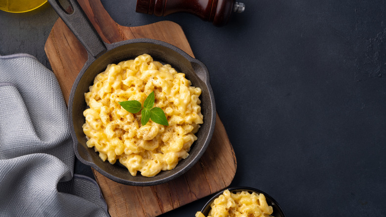Mac and cheese in skillet