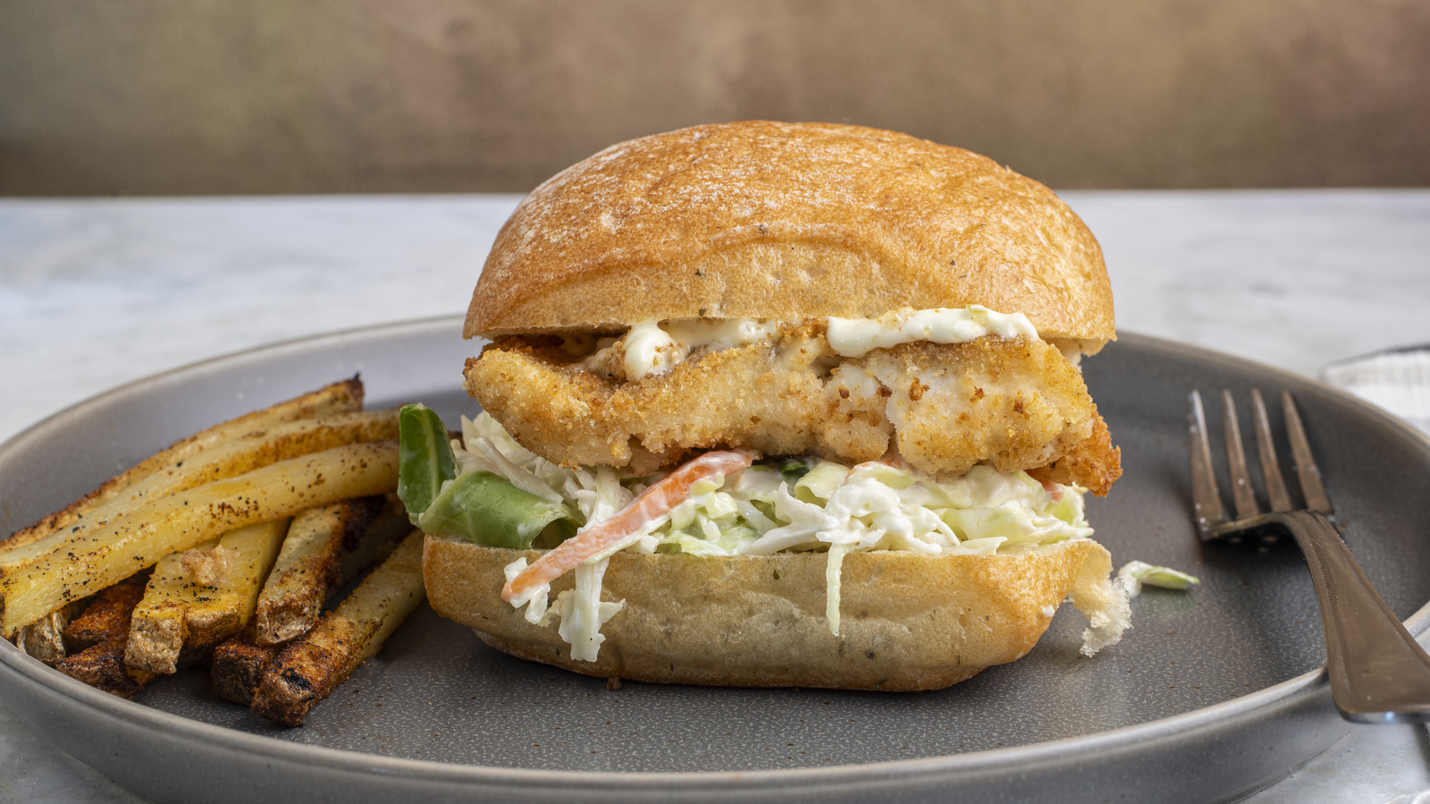 Forget Slaw - Add This Tangy Topping To Fish Sandwiches For An Instant Flavor Upgrade - Tasting Table