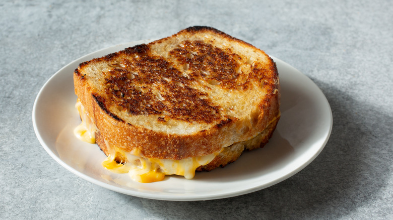 grilled cheese sandwich on plate