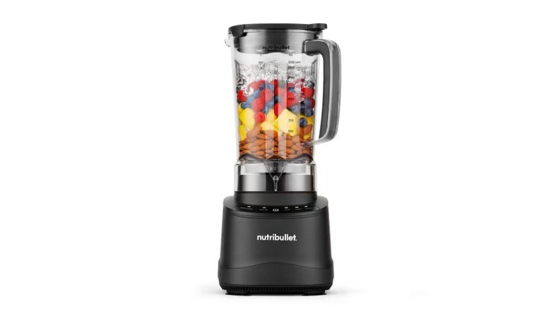 A beauty shot of the Nutribullet Power Core XL Blender on a white background