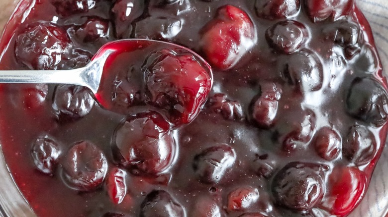 cherry pie filling in bowl